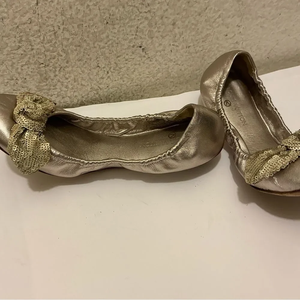 Louis Vuitton Metallic Gold Sequin Bow Ballet Flats size 37.5